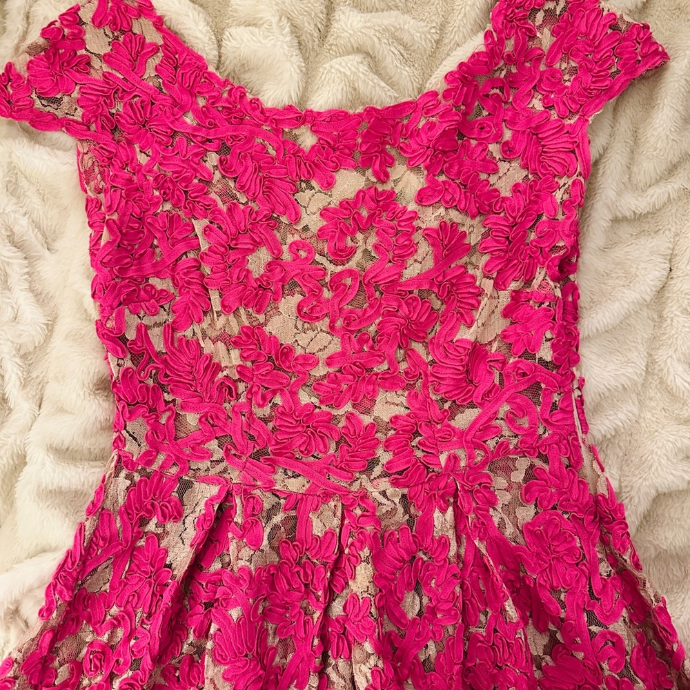 Elegant Pink Lace Dress Size 2